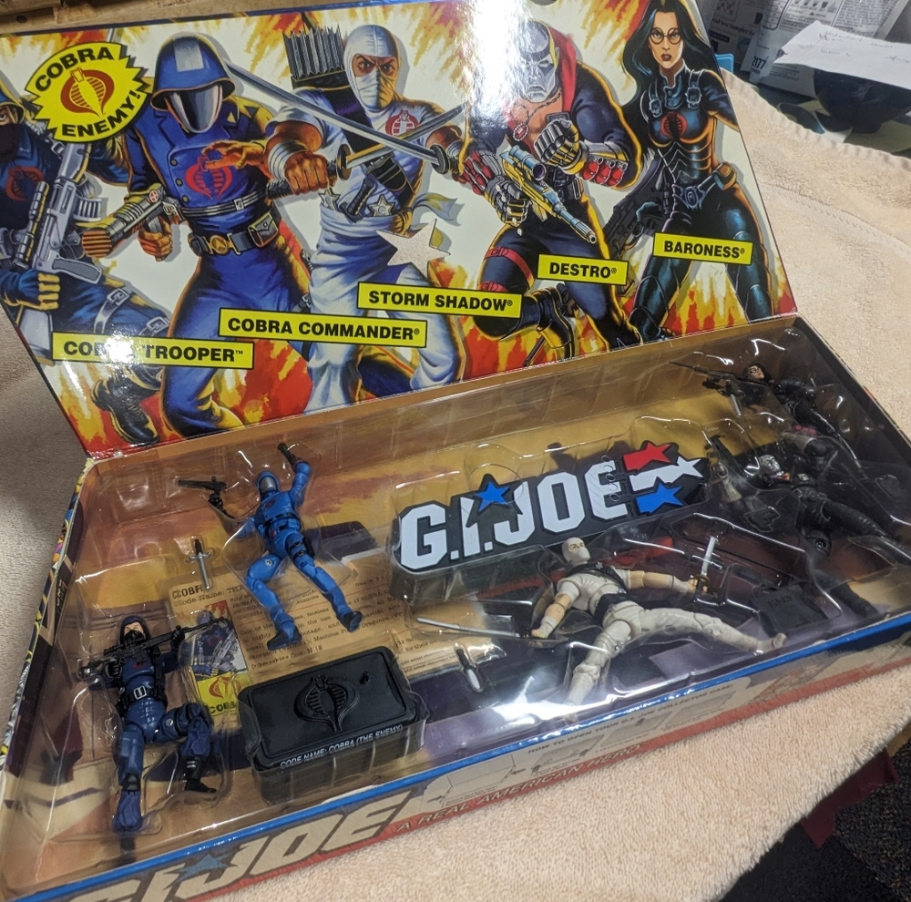 G.I. Joe Box Set - Picture 2 of 9